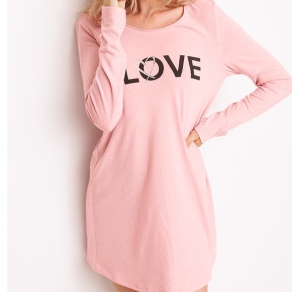 VS Soft Pink Low Open Back Love Sleep Tee Shirt - Picture 1 of 5